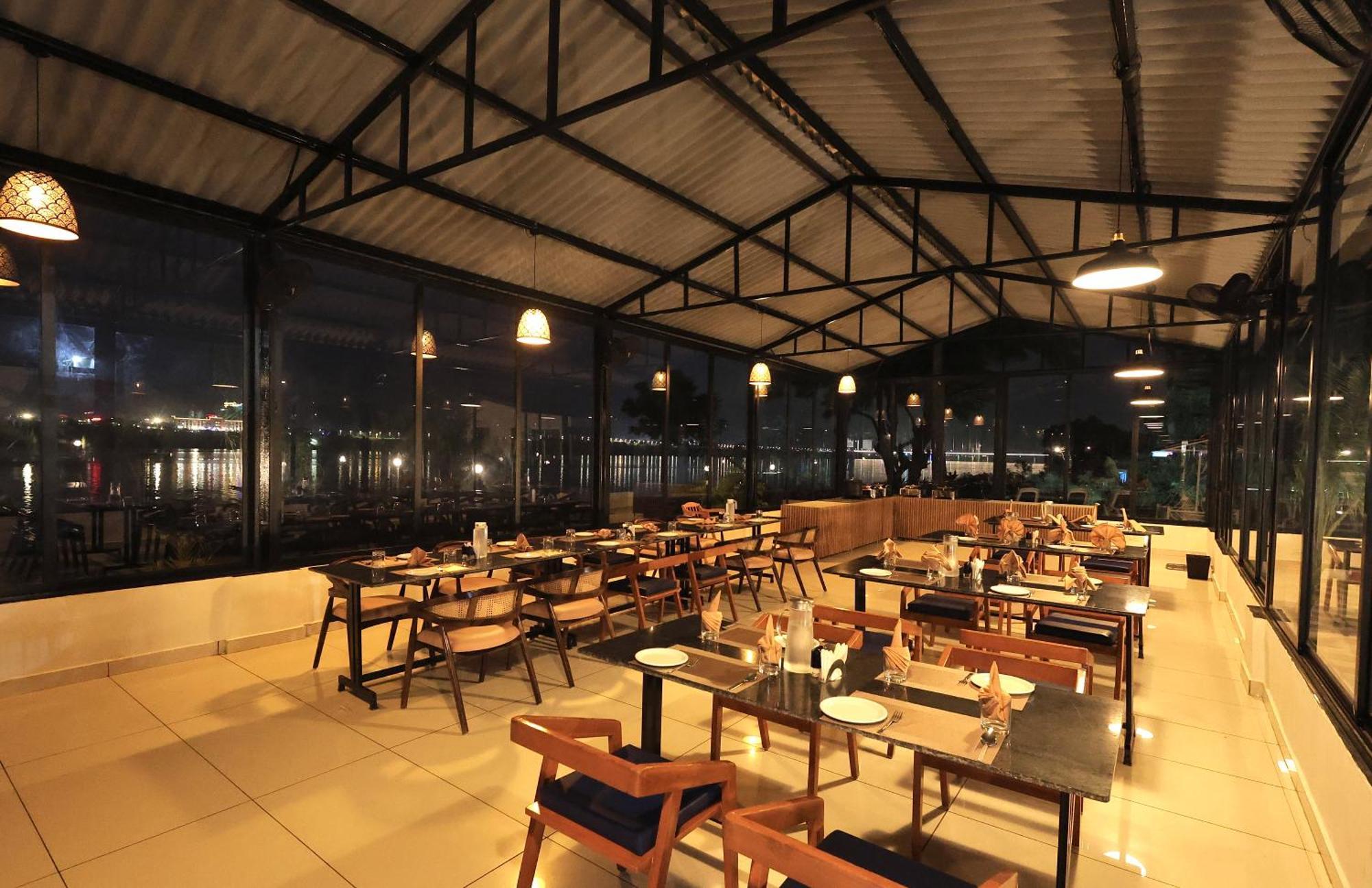 Riverview Tent Resort Kevadia ภายนอก รูปภาพ