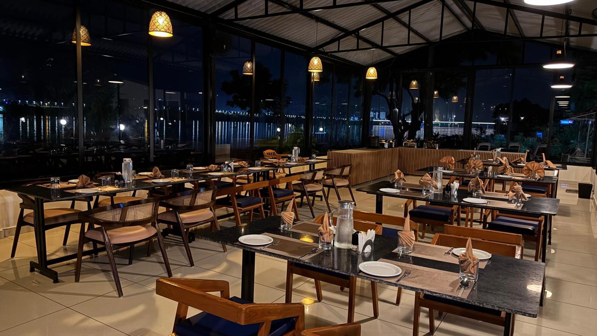 Riverview Tent Resort Kevadia ภายนอก รูปภาพ
