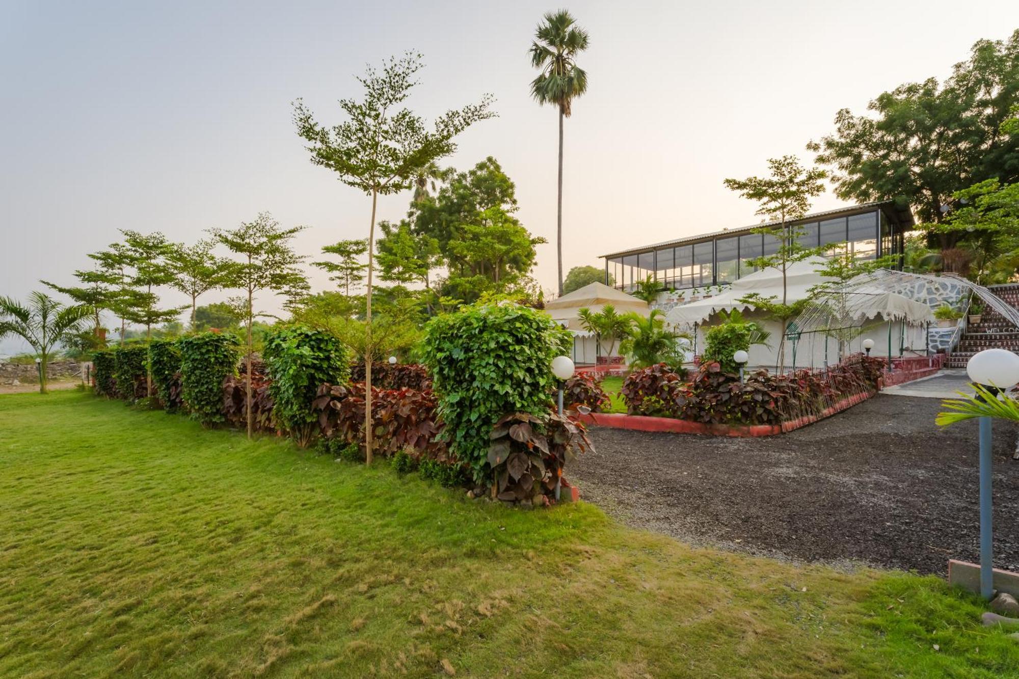 Riverview Tent Resort Kevadia ภายนอก รูปภาพ