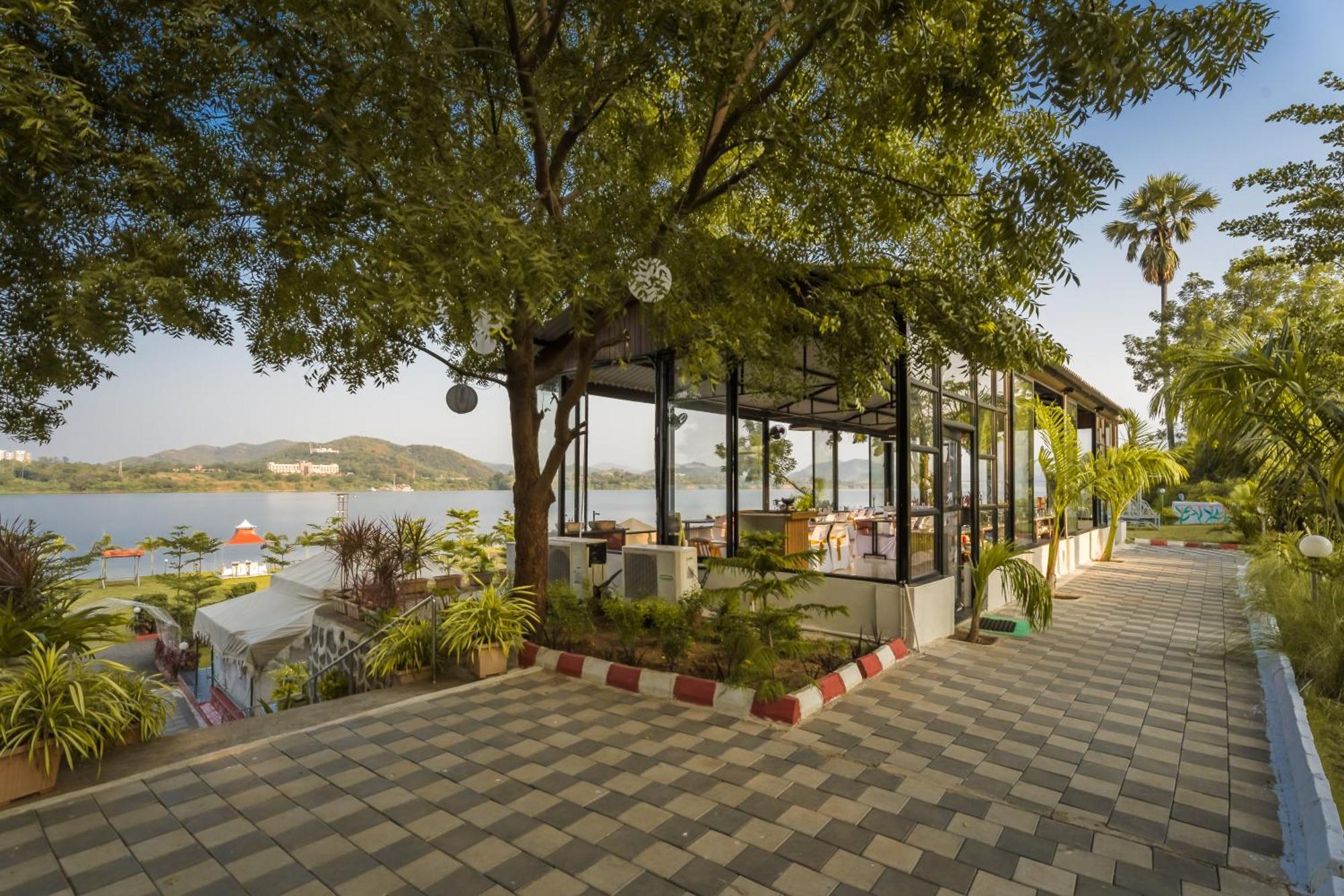 Riverview Tent Resort Kevadia ภายนอก รูปภาพ