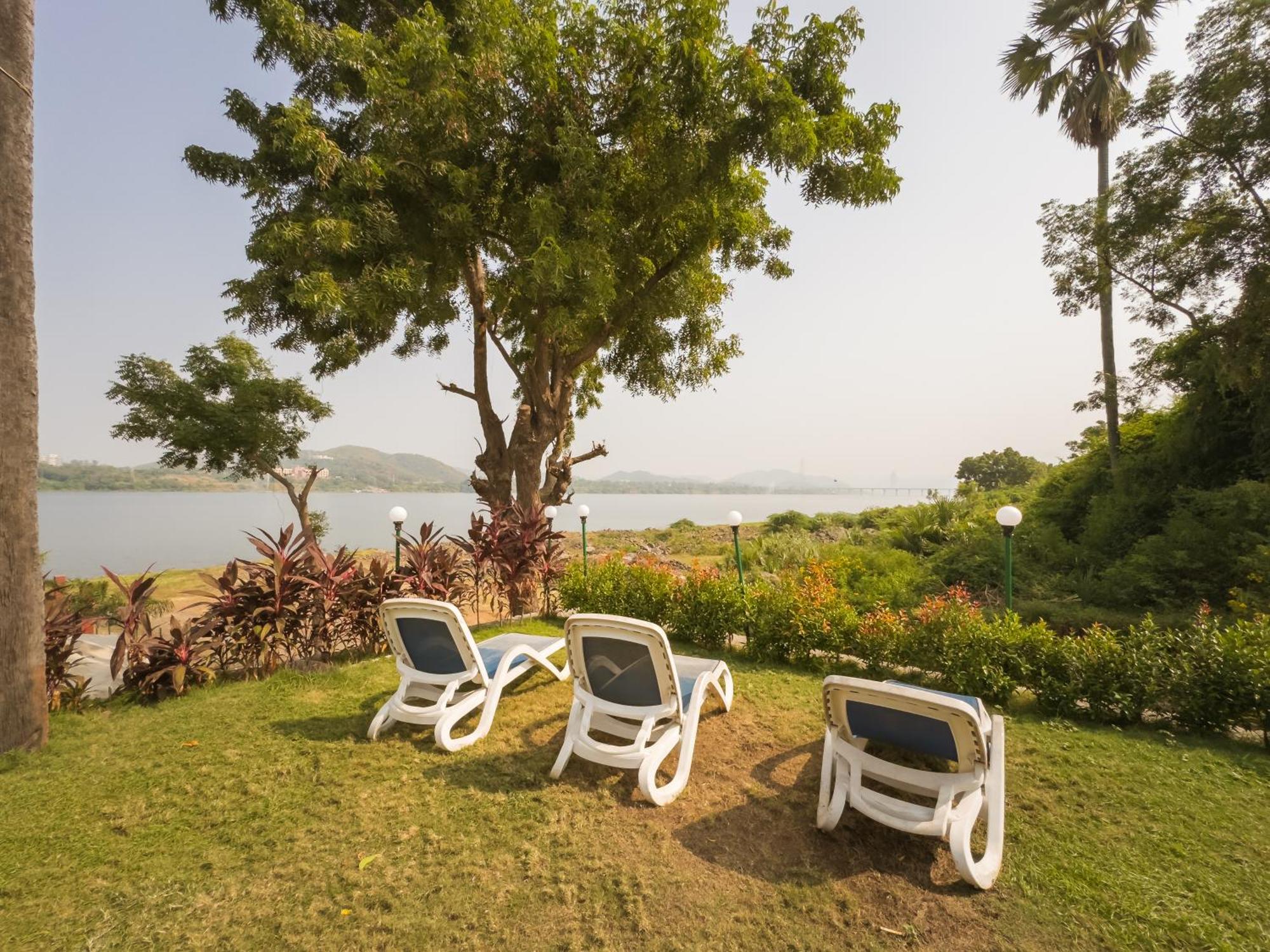 Riverview Tent Resort Kevadia ภายนอก รูปภาพ